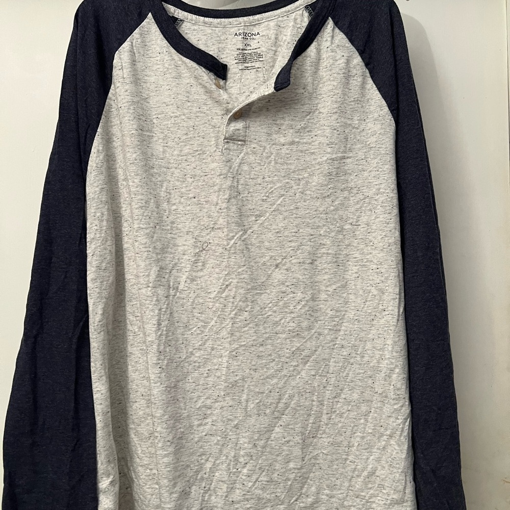 Men’s long sleeved tshirt